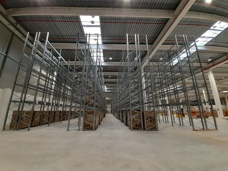 Montaggio scaffalature portapallet Casei Gerola (IT)