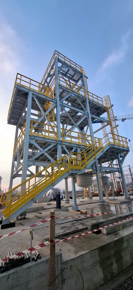 Montaggio rack impianti per sito stoccaggio gas Cornegliano Laudense (IT)