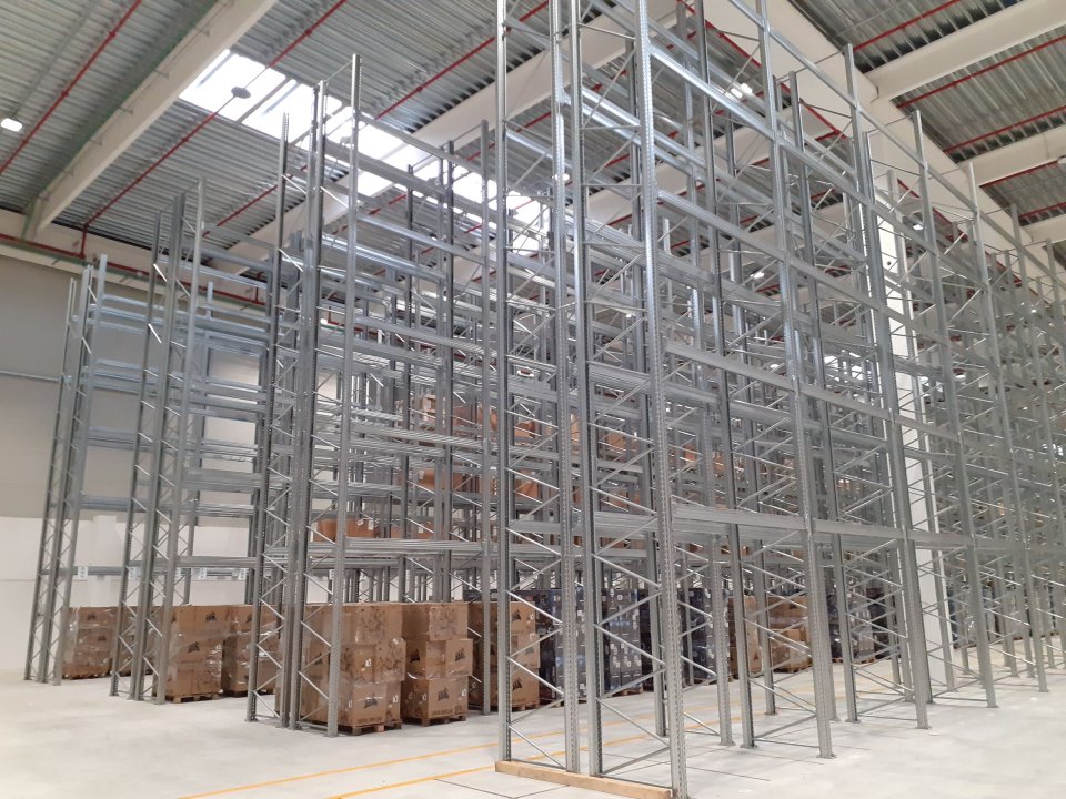 Montaggio scaffalature portapallet Casei Gerola (IT)